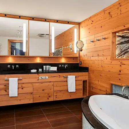 Отель Grand Tirolia