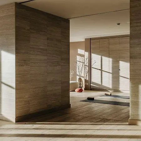 Отель Grand Tirolia