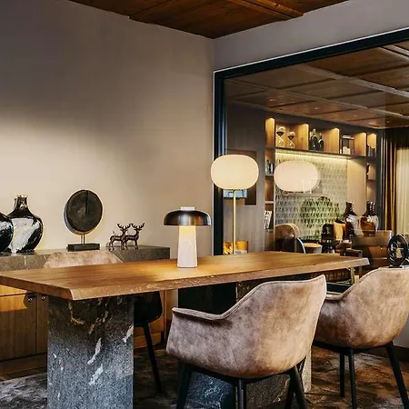 Hotell Grand Tirolia *