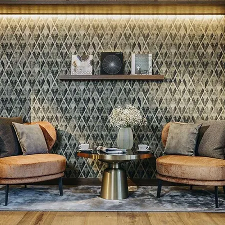 Hotell Grand Tirolia Kitzbühel