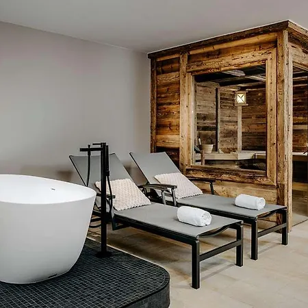 Grand Tirolia Hotell