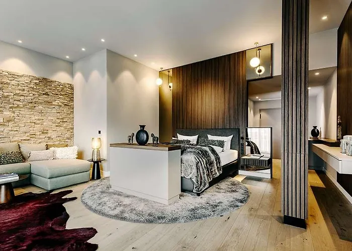 Hotel Grand Tirolia *