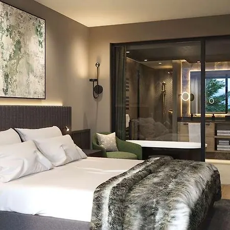 Grand Tirolia Hotel *